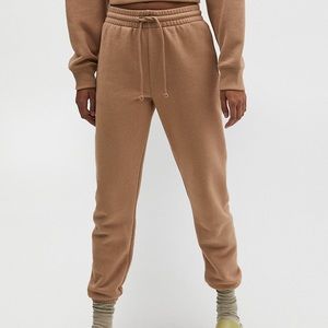 Aritzia TNA Boyfriend Sweatpants